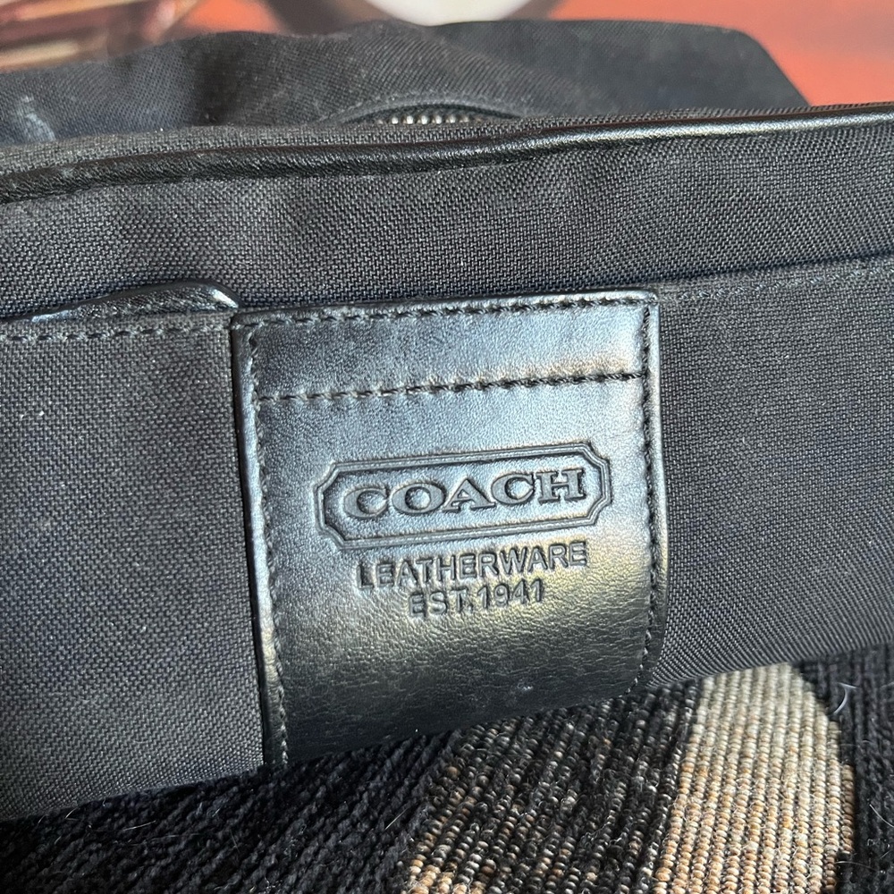 Coach Black Men's toiletries Bag - Picture 4 of 6